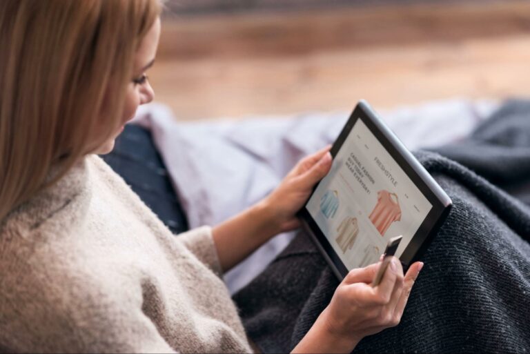 A woman browses an online store she found through the company’s ecommerce SEO efforts.